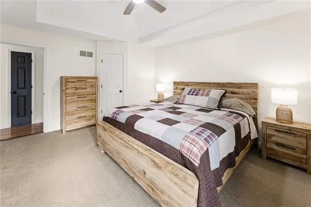 $399,000 | 909 Northeast 117th Terrace, Kansas City, MO 64155