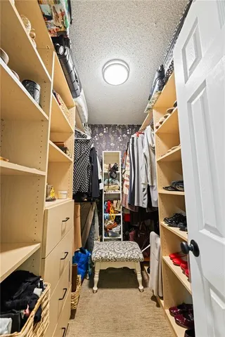 $399,000 | 909 Northeast 117th Terrace, Kansas City, MO 64155