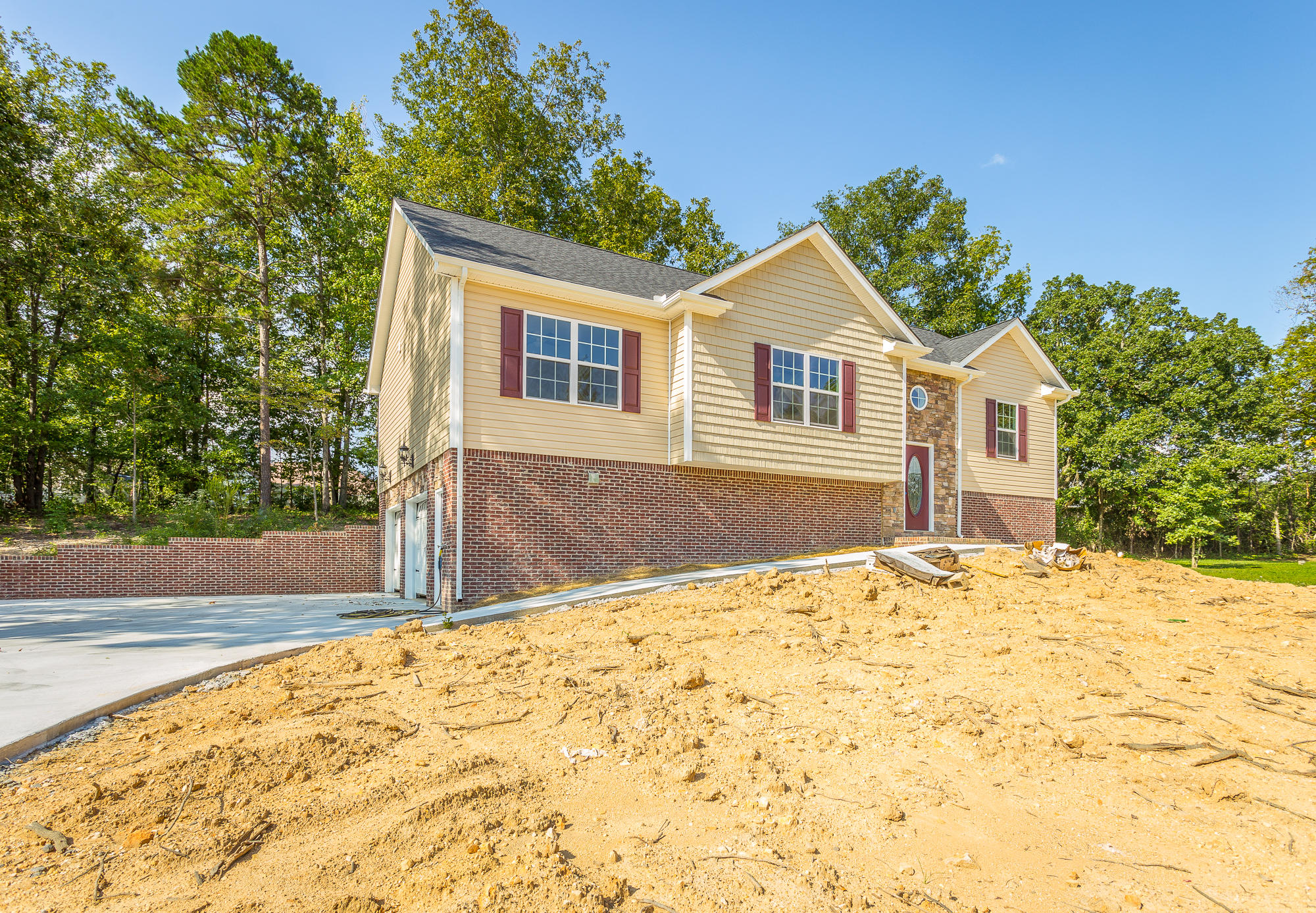 927 Sequoyah Road Soddy Daisy, TN 37379 - Photo 8 of 70 927 Sequoyah Drive-43