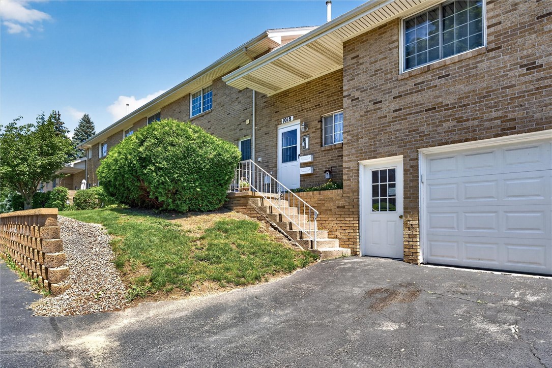 1018 B Greenleaf Road Greece, NY 14612 - Photo 5 of 50