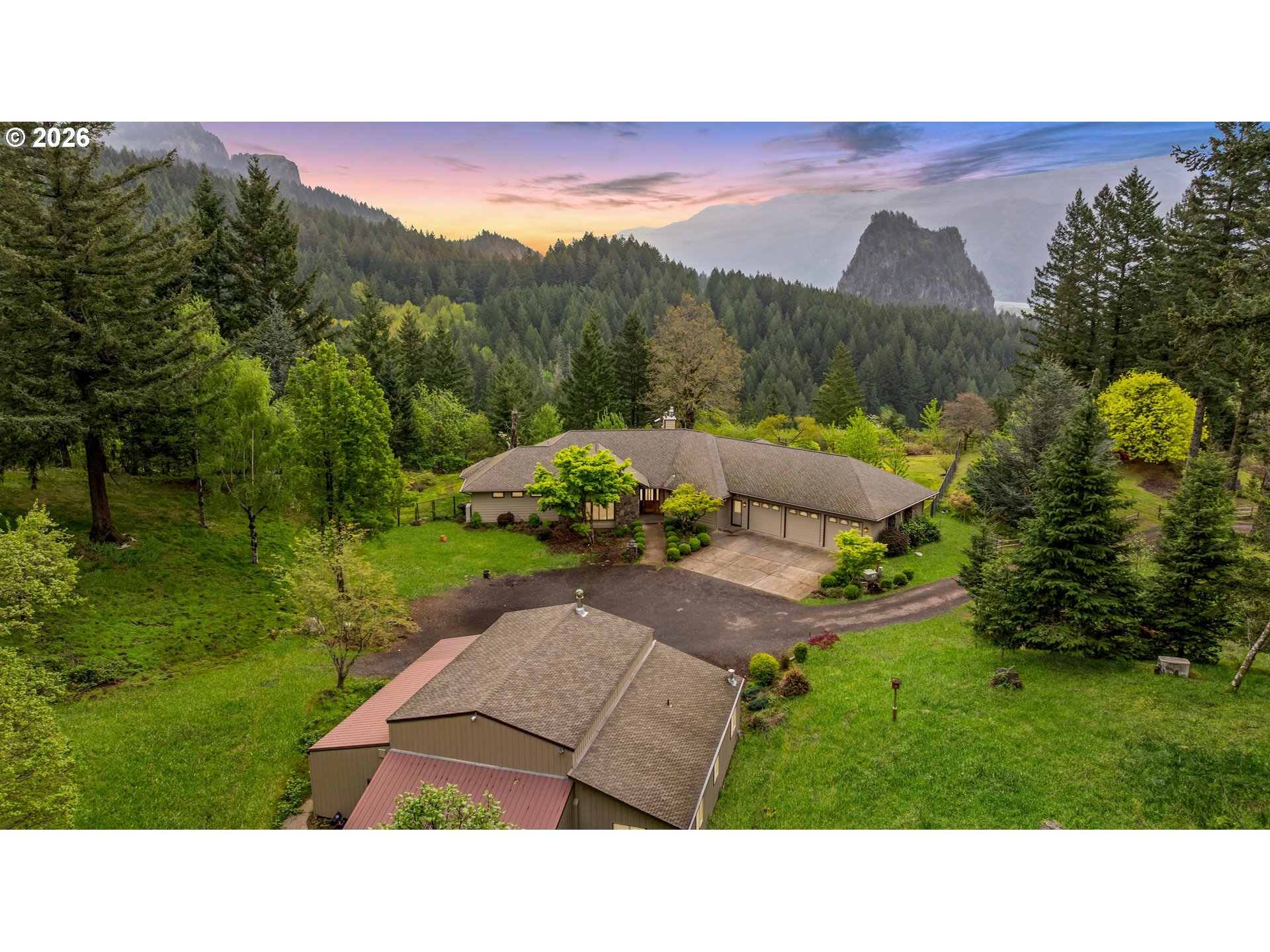 262 Beacon Highland Road East Stevenson, WA 98648 - Photo 1 of 48