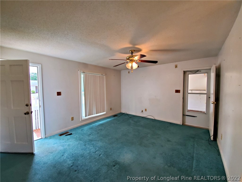 3687 Applegate Road Hope Mills, NC 28348 - Photo 5 of 25 Gallery Image 5