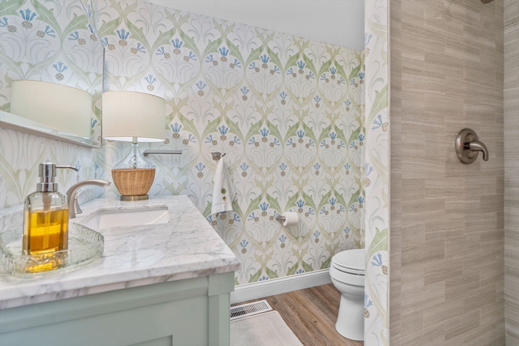 16 Bosun's Lane Mashpee, MA 02649 - Photo 19 of 40