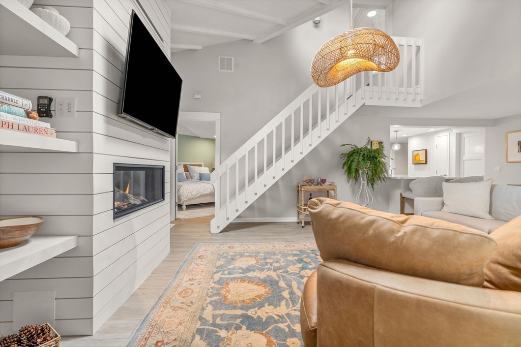 16 Bosun's Lane Mashpee, MA 02649 - Photo 6 of 40
