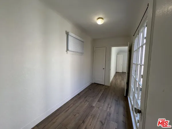 $3,600 | 4956 South San Vicente Boulevard, Los Angeles, CA 90019