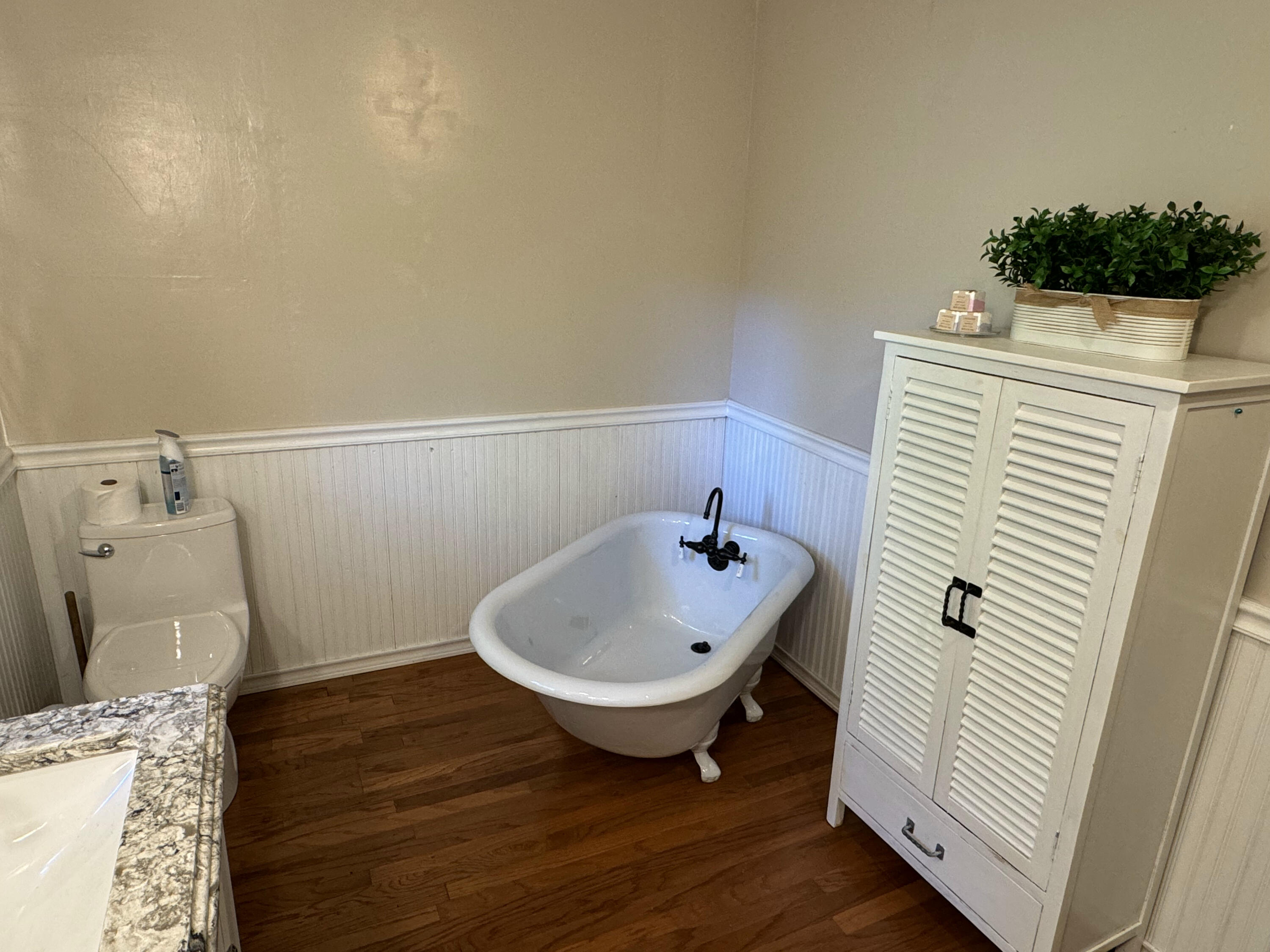 6310 Shappie Road Clarkston, MI 48348 - Photo 17 of 32 Primary Bath 2