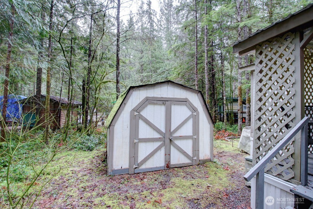 96 Sunset Circle Maple Falls, WA 98266 - Photo 18 of 31