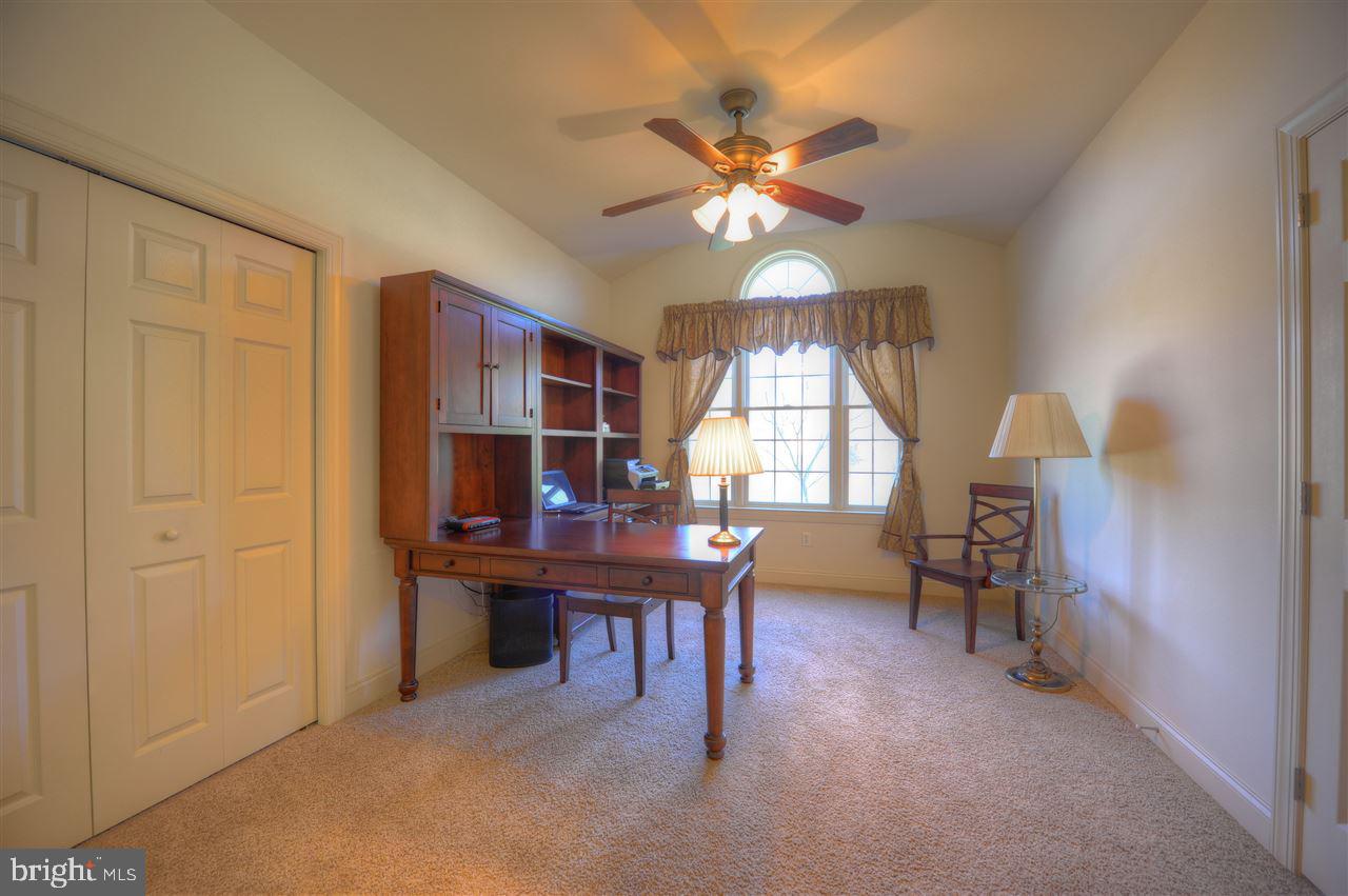 7458 Moyer Road Harrisburg, PA 17112 - Photo 10 of 25 Gallery Image 10