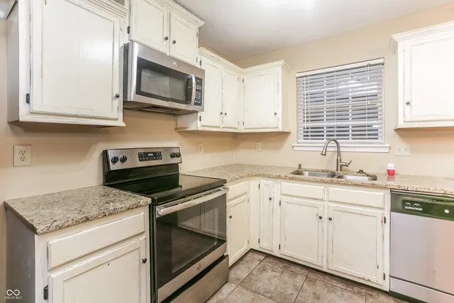 $1,640 | 7403 Red Rock Road, Indianapolis, IN 46236