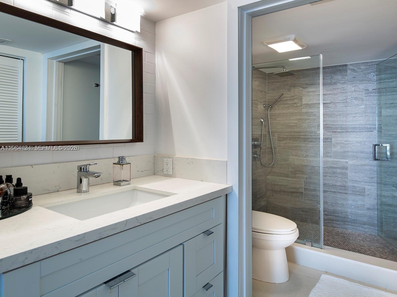 540 Brickell Key Drive, Unit 1504 Miami, FL 33131 - Photo 10 of 19