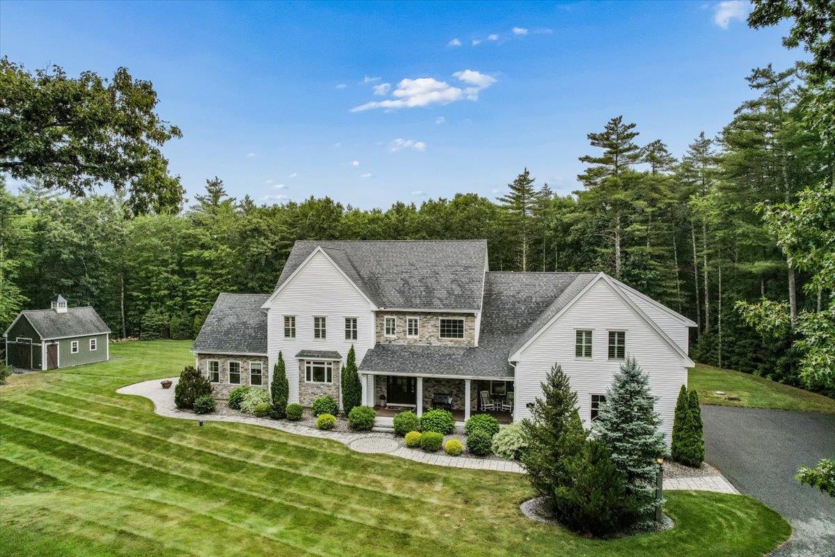 9 Victoria Ridge Amherst, NH 03031 - Photo 3 of 60 Gallery Image 3