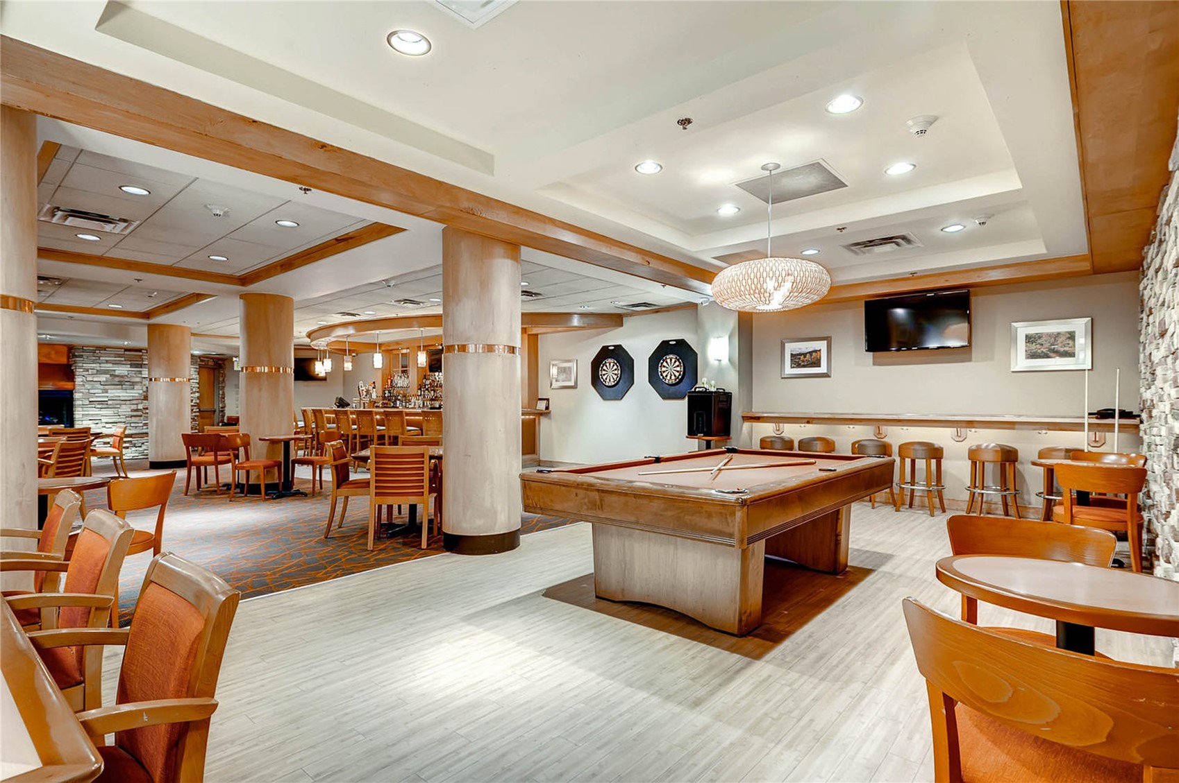 631 Village Road, Unit 32400 Breckenridge, CO 80424 - Photo 37 of 50 Base 9 Bar (On-site)