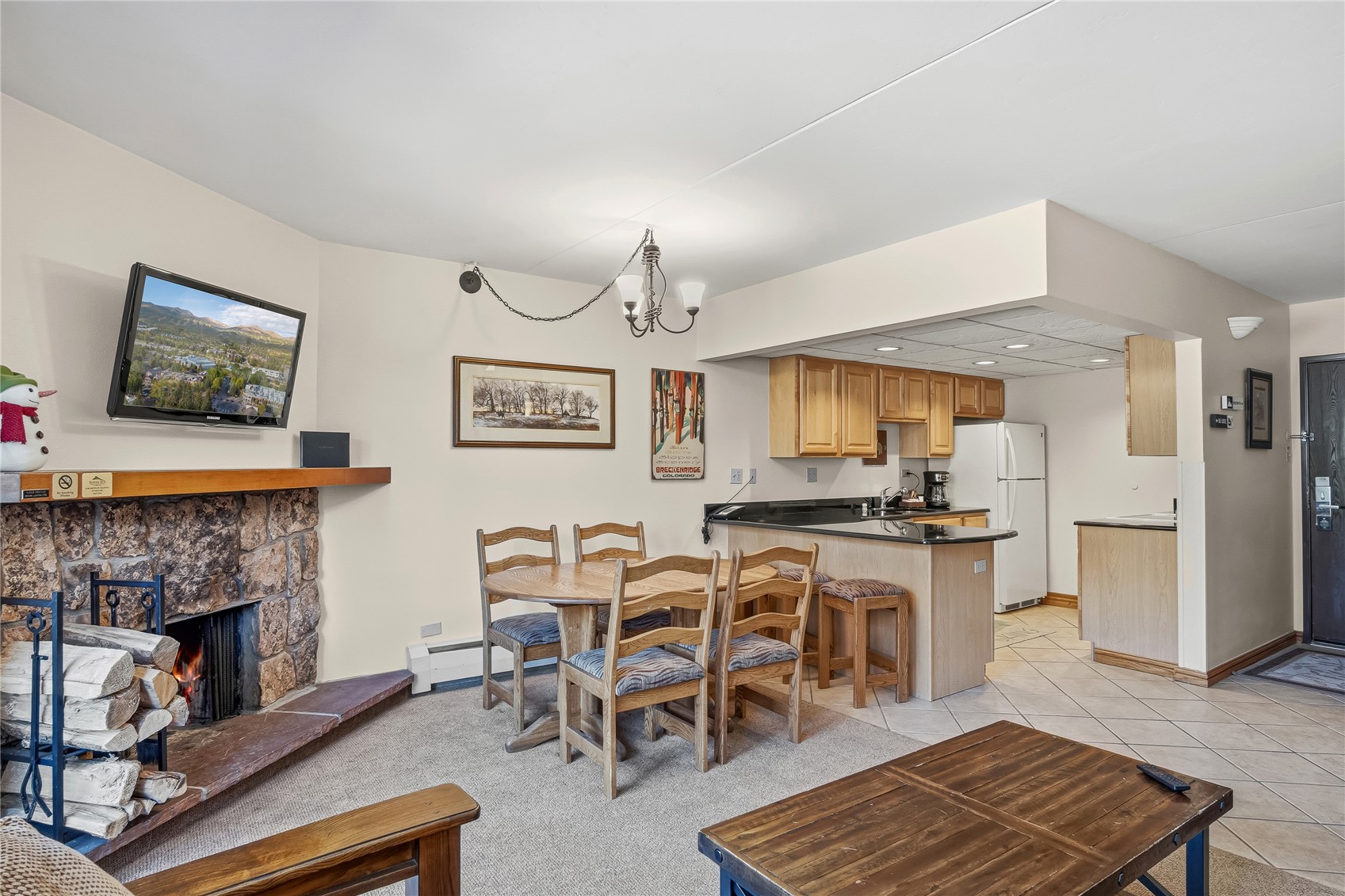 631 Village Road, Unit 32400 Breckenridge, CO 80424 - Photo 6 of 50 Dining Area