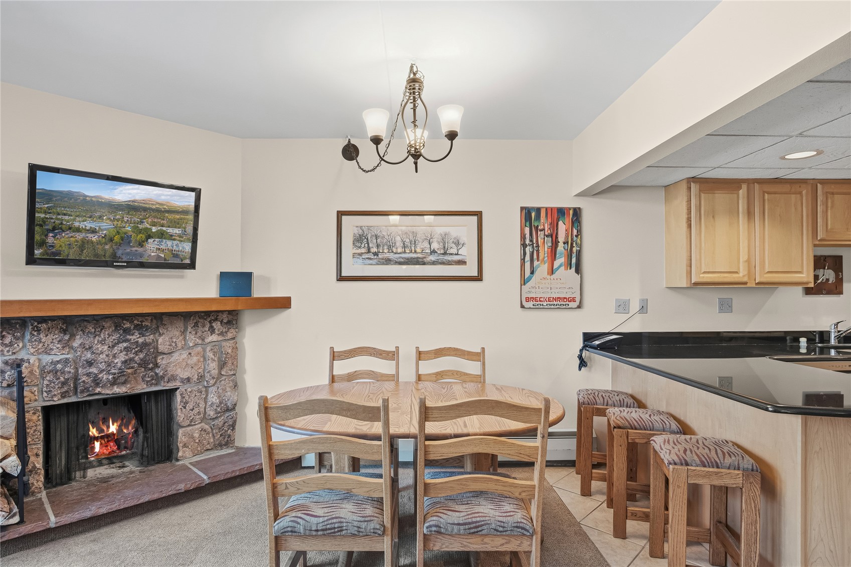 631 Village Road, Unit 32400 Breckenridge, CO 80424 - Photo 7 of 50 Dining Area