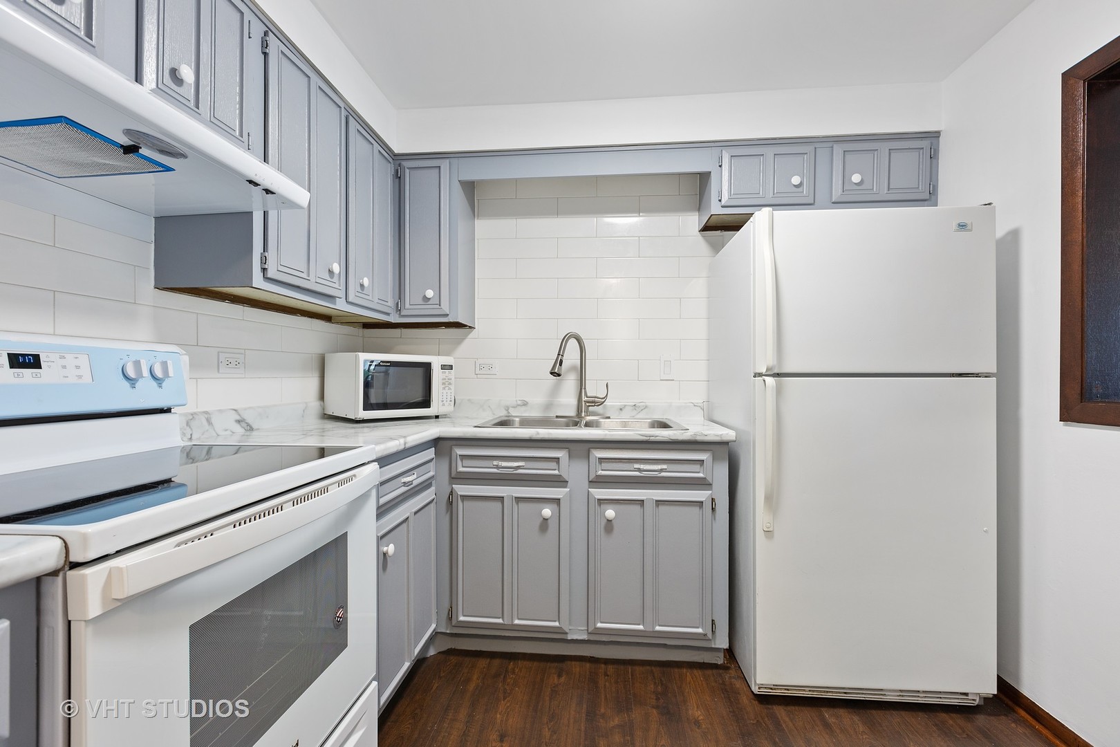 2333 North Neva Avenue, Unit 405C Chicago, IL 60707 - Photo 4 of 13