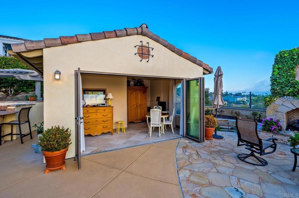 7089 Heron Circle Carlsbad, CA 92011 - Photo 37 of 58