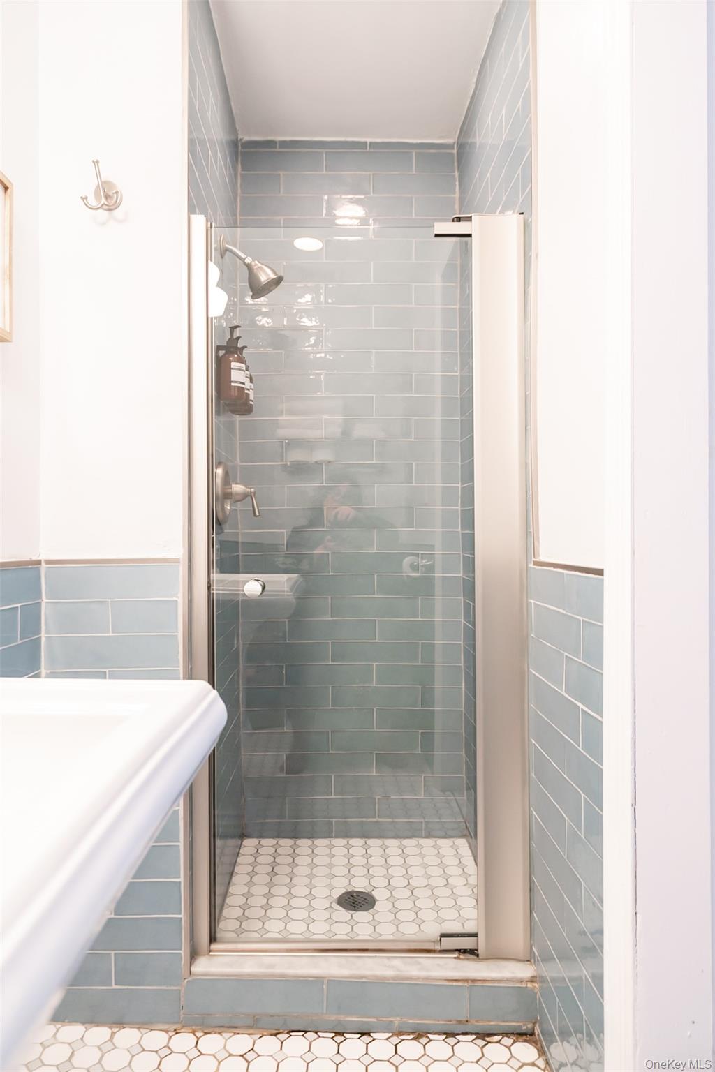 175 Liberty Street Newburgh, NY 12550 - Photo 14 of 50 a bathroom with a shower and a bathtub
