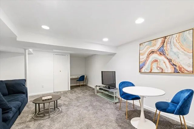 $1,075,000 | 44 Amherst Drive, New Rochelle, NY 10804