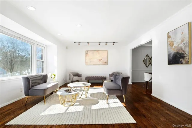 $1,075,000 | 44 Amherst Drive, New Rochelle, NY 10804