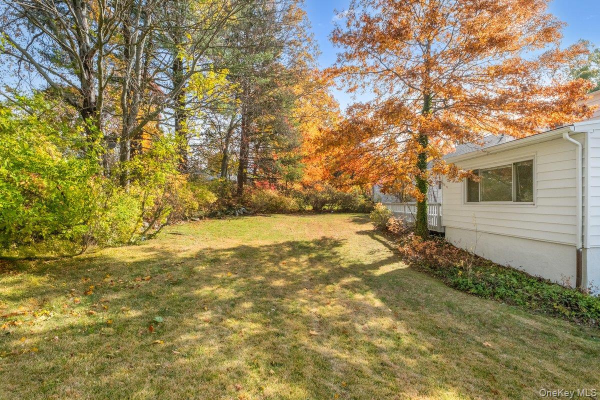 44 Amherst Drive New Rochelle, NY 10804 - Photo 3 of 7