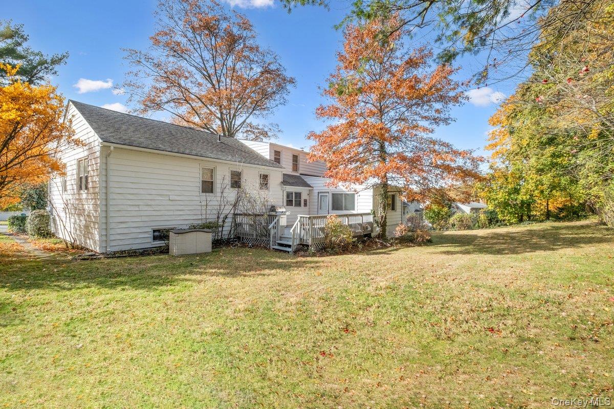 44 Amherst Drive New Rochelle, NY 10804 - Photo 4 of 7