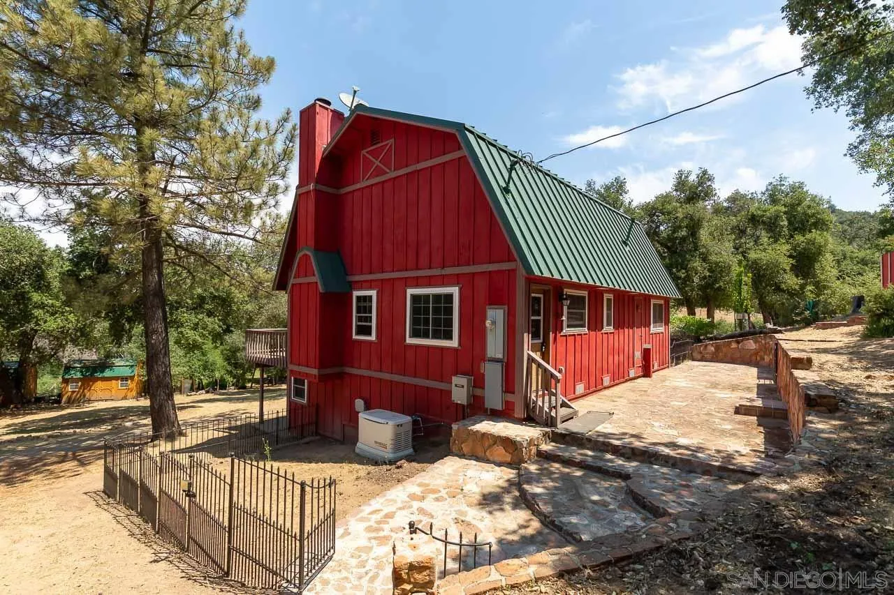 3452 Wynola Road Julian, CA 92036 - Photo 3 of 29 Gallery Image 3