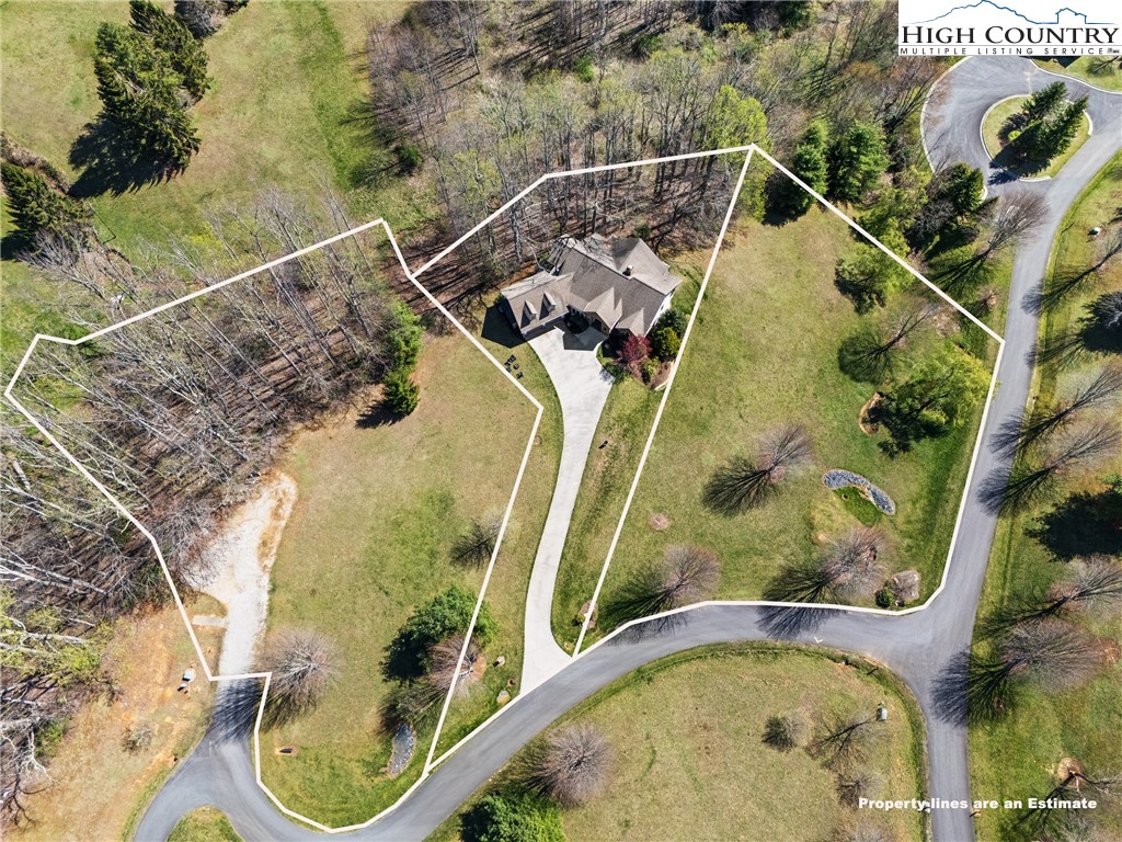 46 North Ridge Lane Newland, NC 28657 - Photo 44 of 46 an aerial view of a swimming pool