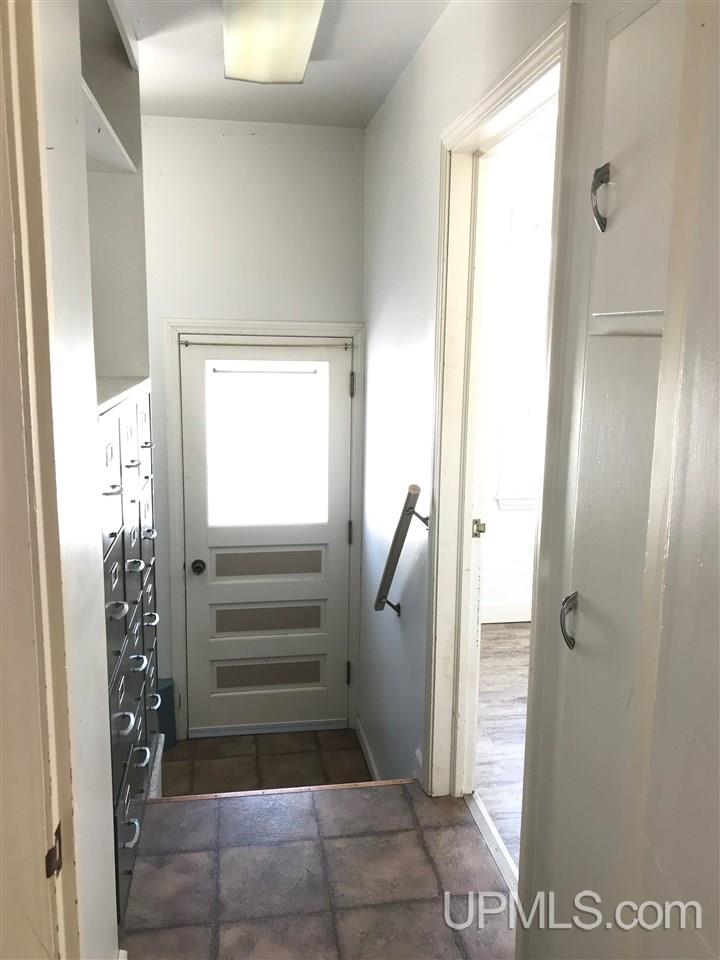 310 South 2nd Street Escanaba, MI 49829 - Photo 11 of 20