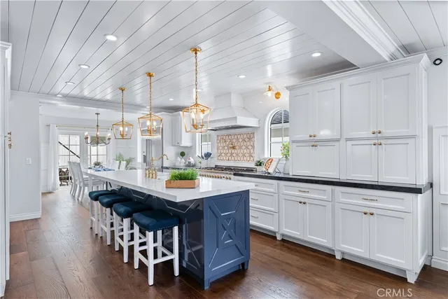 $9,500 | 208 Indianapolis Avenue, Huntington Beach, CA 92648