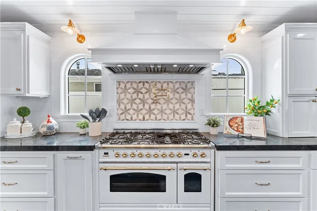 $9,500 | 208 Indianapolis Avenue, Huntington Beach, CA 92648