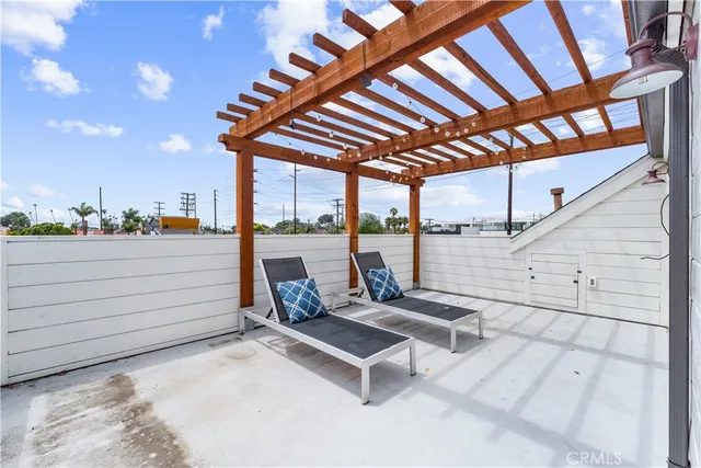 $9,500 | 208 Indianapolis Avenue, Huntington Beach, CA 92648