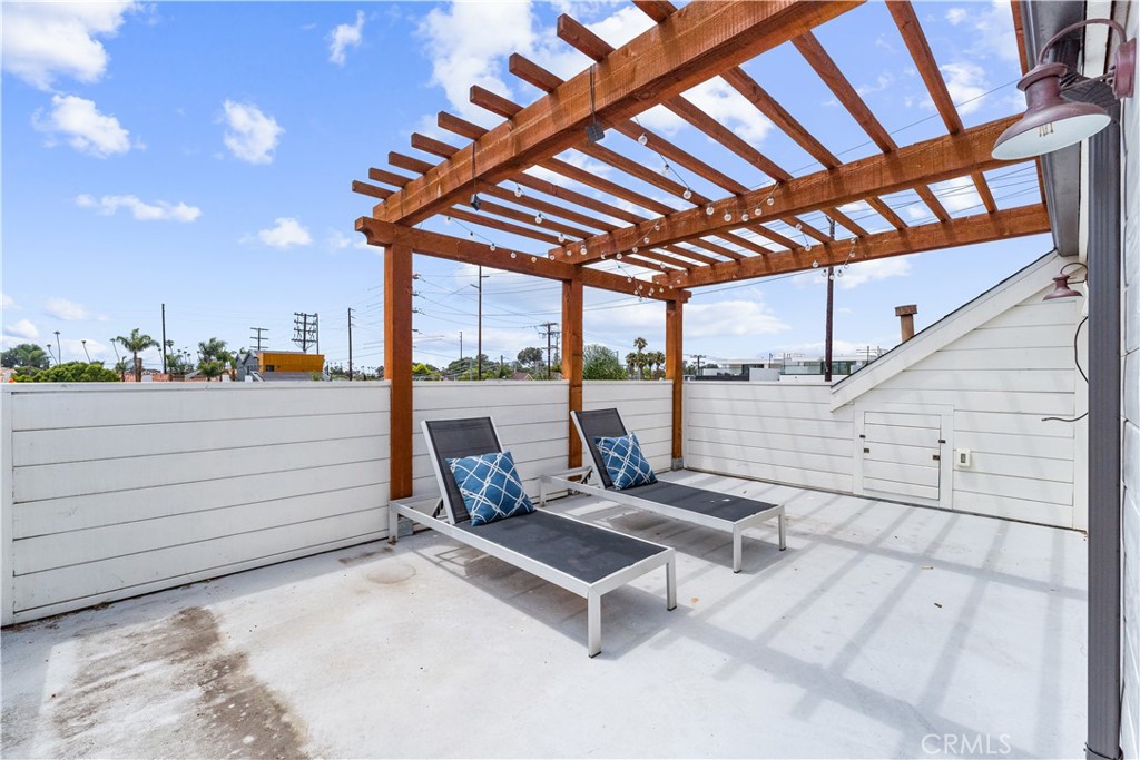 208 Indianapolis Avenue Huntington Beach, CA 92648 - Photo 34 of 66