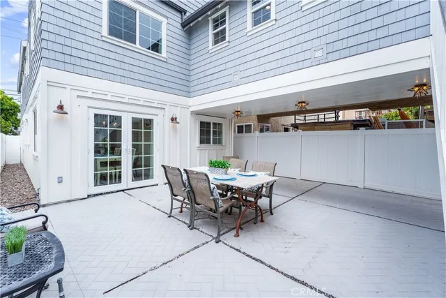 $9,500 | 208 Indianapolis Avenue, Huntington Beach, CA 92648