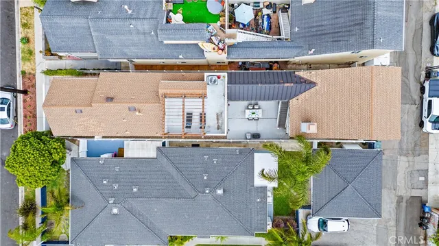 $9,500 | 208 Indianapolis Avenue, Huntington Beach, CA 92648