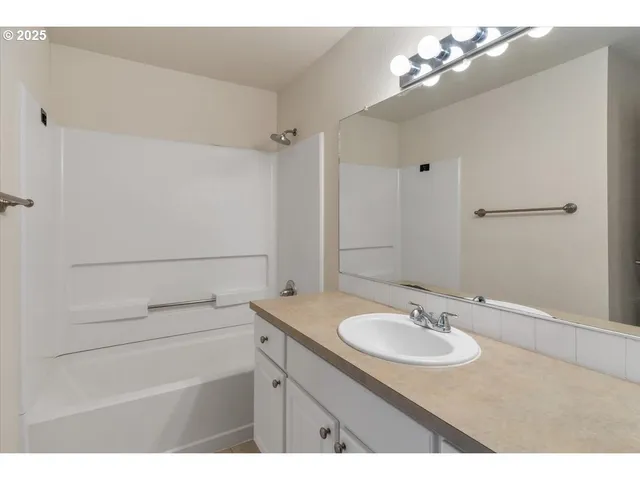 $329,500 | 17618 Northwest Springville Road, Unit A13, Portland, OR 97229