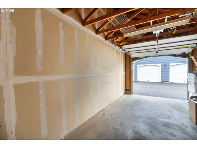 $329,500 | 17618 Northwest Springville Road, Unit A13, Portland, OR 97229