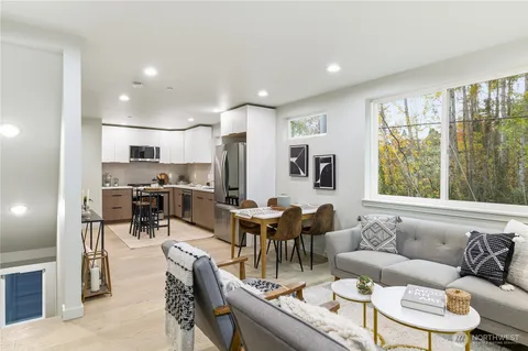 $575,000 | 11831 59th Avenue South, Unit A, Seattle, WA 98178