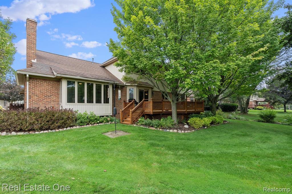 3449 Summit Ridge Drive Rochester Hills, MI 48306 - Photo 41 of 44