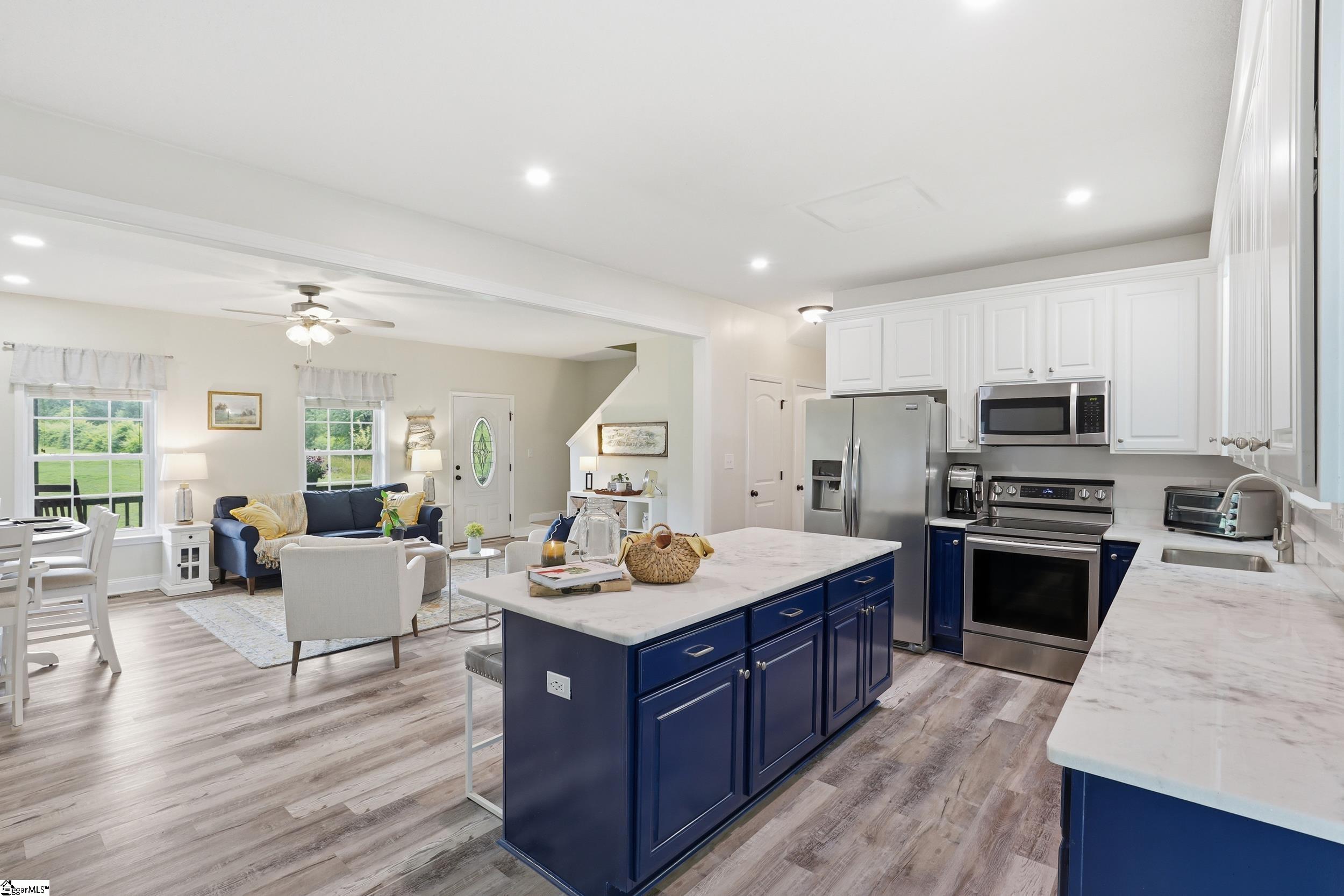 274 Circle Drive Pendleton, SC 29670 - Photo 6 of 38