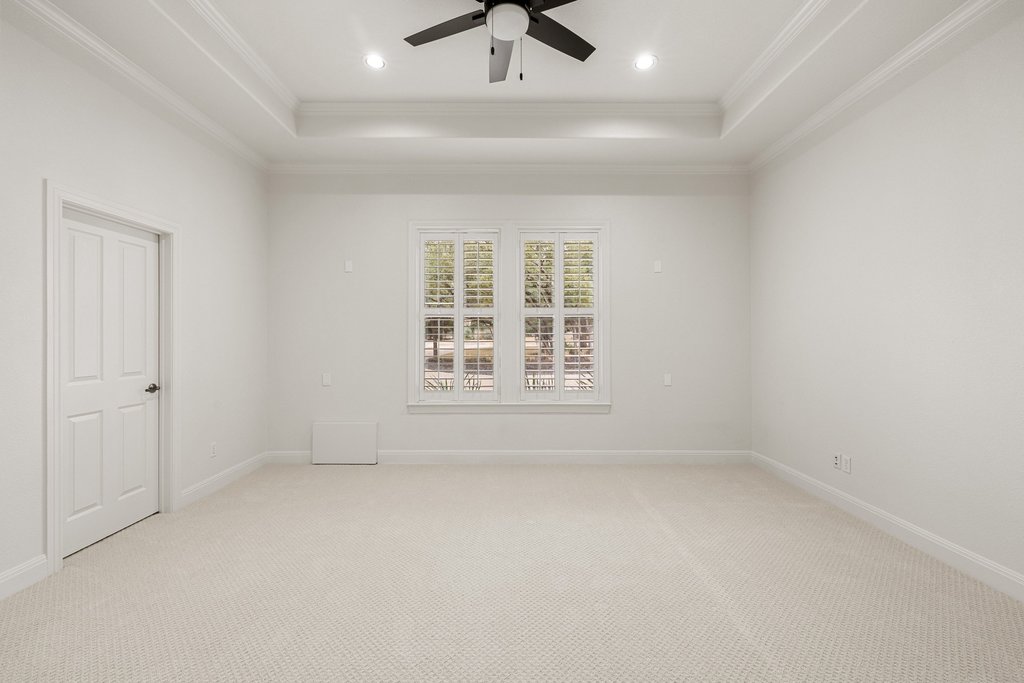 7738 Sandia Loop Austin, TX 78735 - Photo 23 of 40 Downstairs Bedroom #3 with full bath nearby