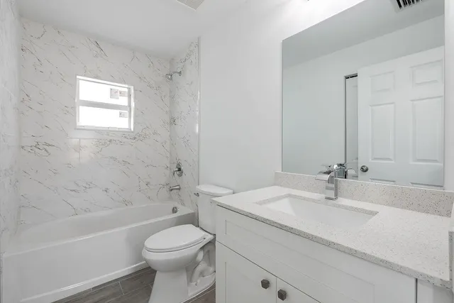 $2,700 | 3244 Jefferson Street, Stuart, FL 34997