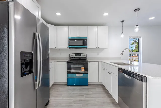 $2,700 | 3244 Jefferson Street, Stuart, FL 34997