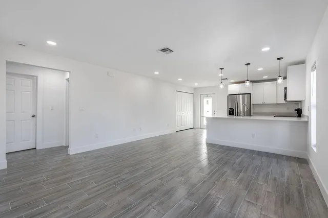 $2,700 | 3244 Jefferson Street, Stuart, FL 34997