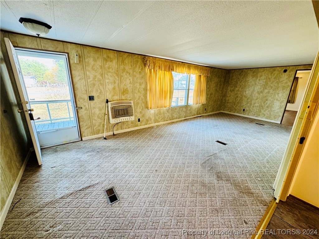 727 Rice Road Lumberton, NC 28358 - Photo 5 of 38