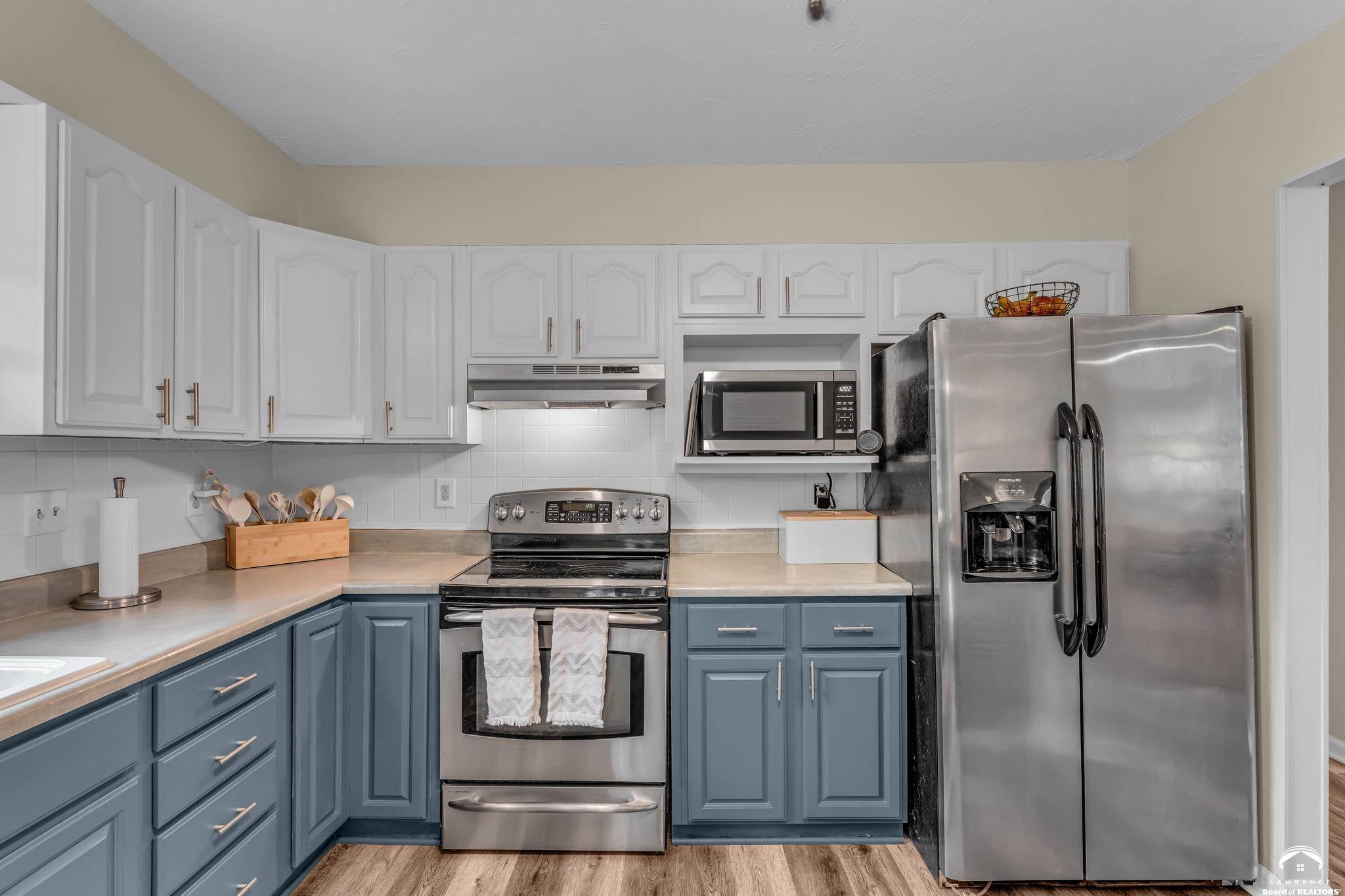 2122 Marvonne Road Lawrence, KS 66047 - Photo 13 of 45