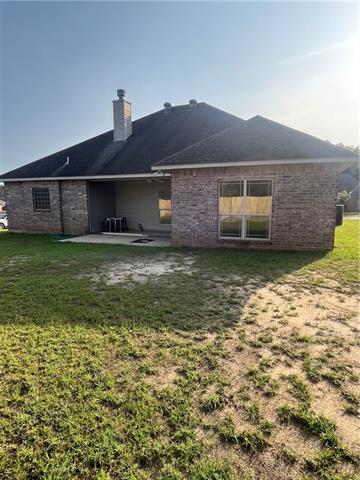 443 Ocho Rios Pineville, LA 71360 - Photo 2 of 18