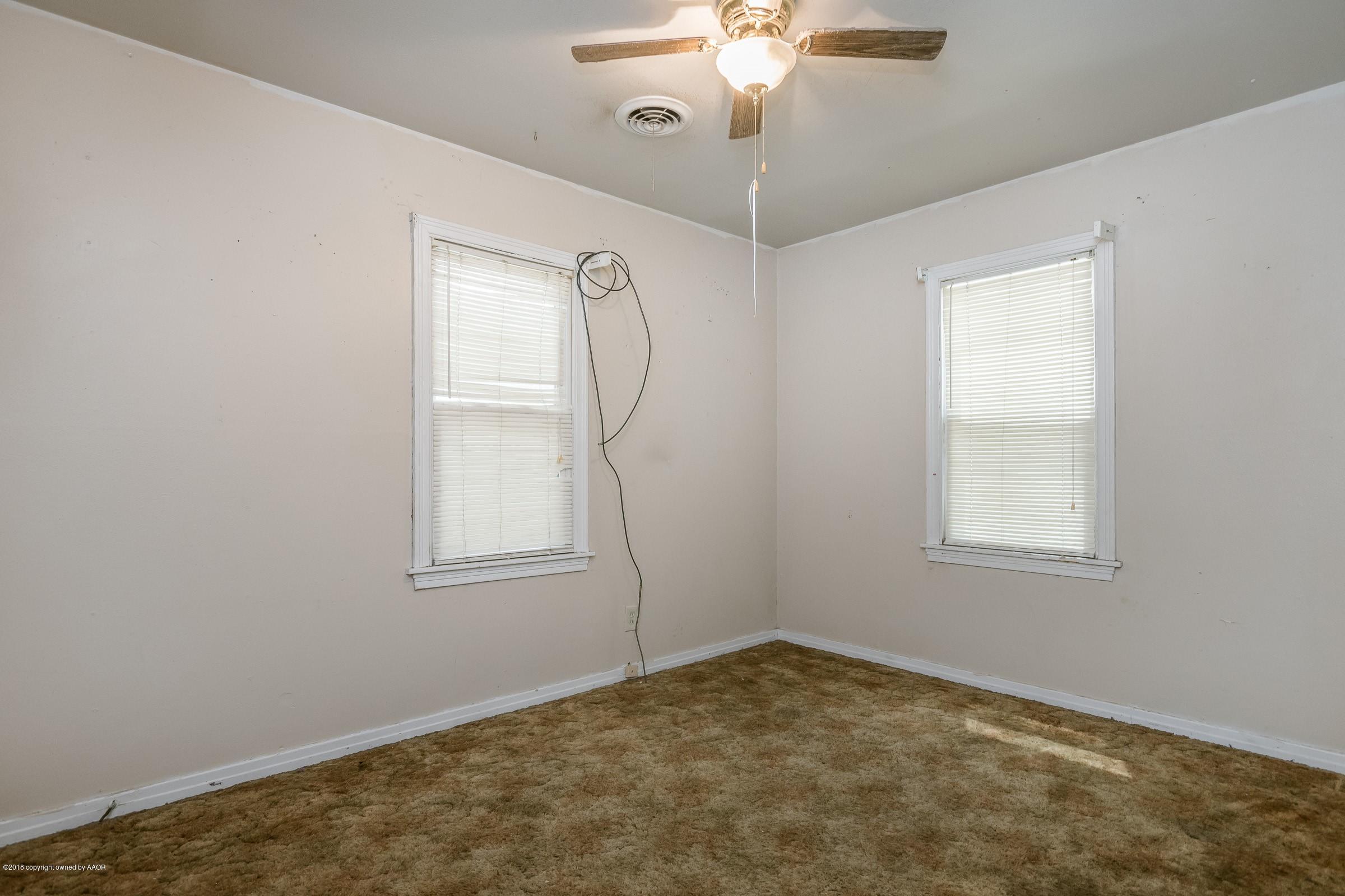 529 Southwest 45th Avenue Amarillo, TX 79110 - Photo 12 of 16 012_2nd Bedroom