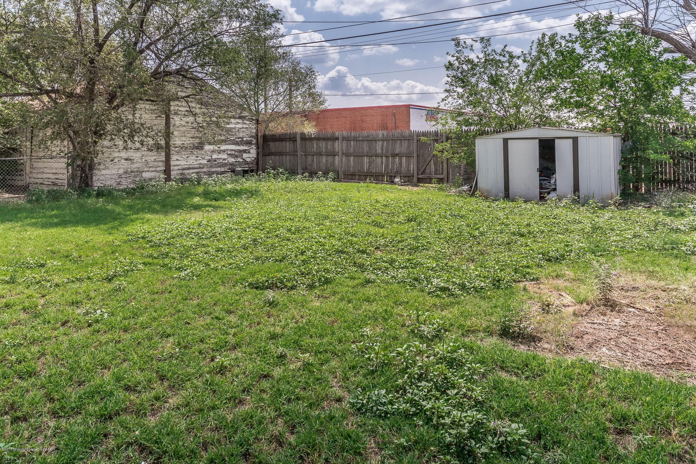 529 Southwest 45th Avenue Amarillo, TX 79110 - Photo 15 of 16 015_Back Yard-2