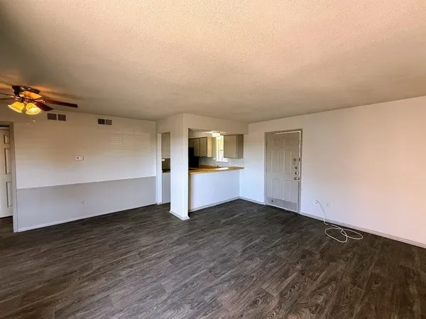 $895 | 4820 Wellesley Avenue, Unit C, Fort Worth, TX 76107