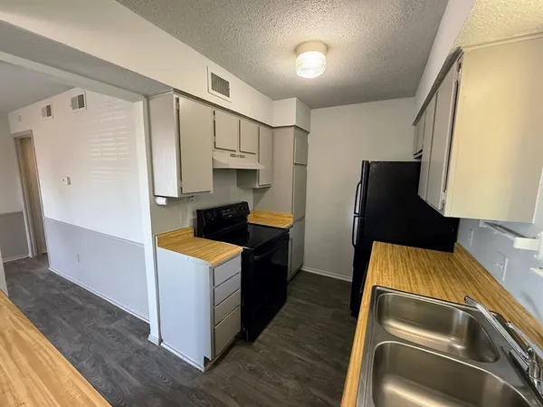 $895 | 4820 Wellesley Avenue, Unit C, Fort Worth, TX 76107